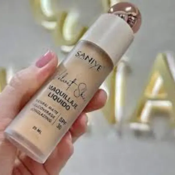 SANIYE Base Liquida Velvet Skin