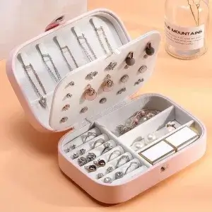 Stylish Portable Jewelry Organizer Box: Elegant Storage on the Go